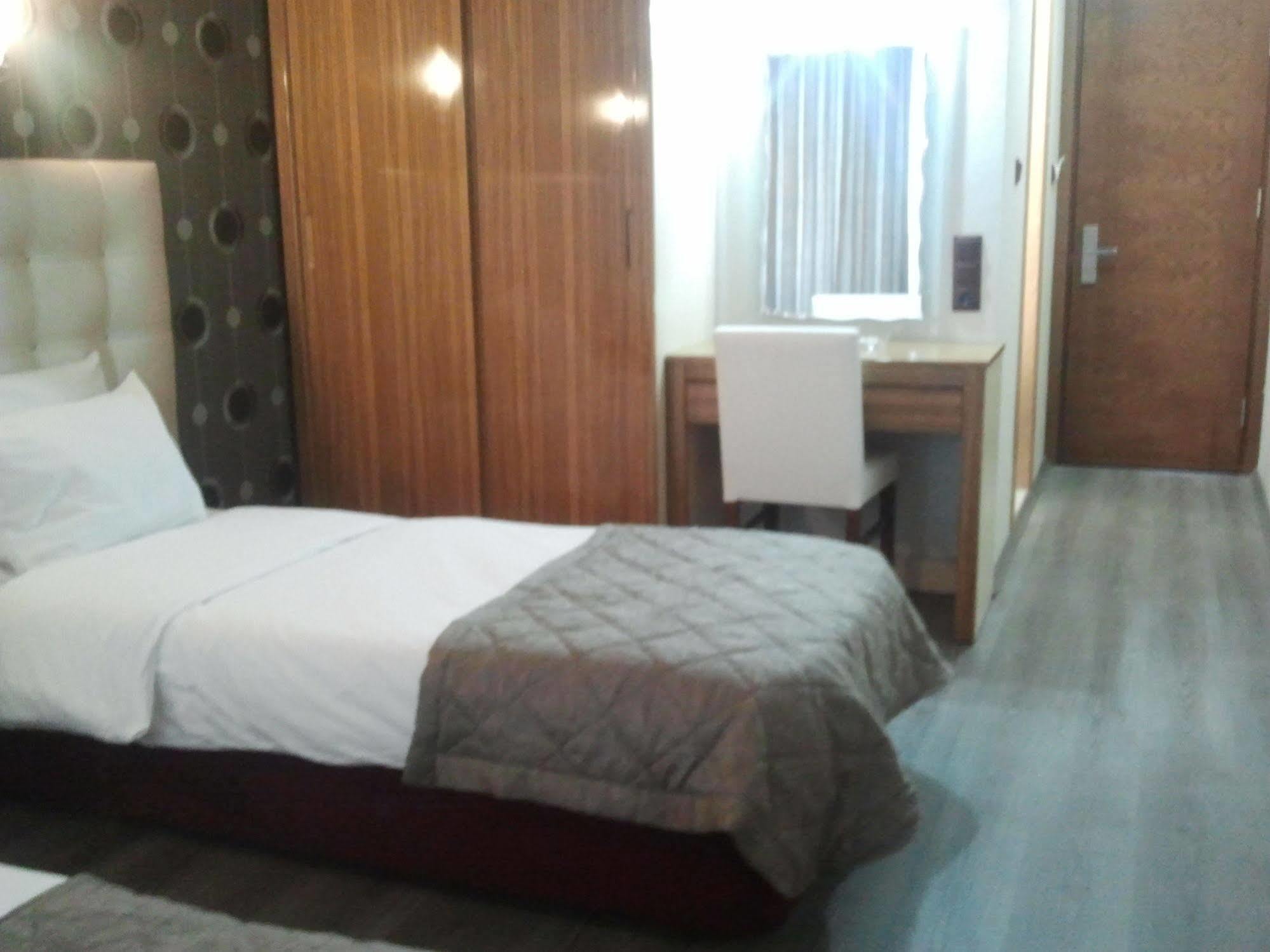 Hotel Kocaman Izmir Exterior foto